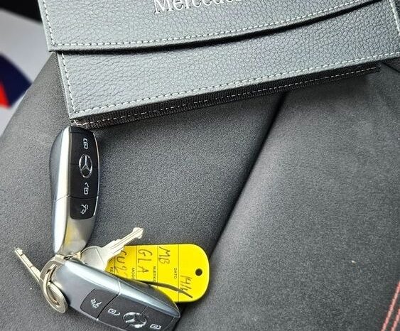 Mercedes-Benz GLA 220 d 8G-DCT full