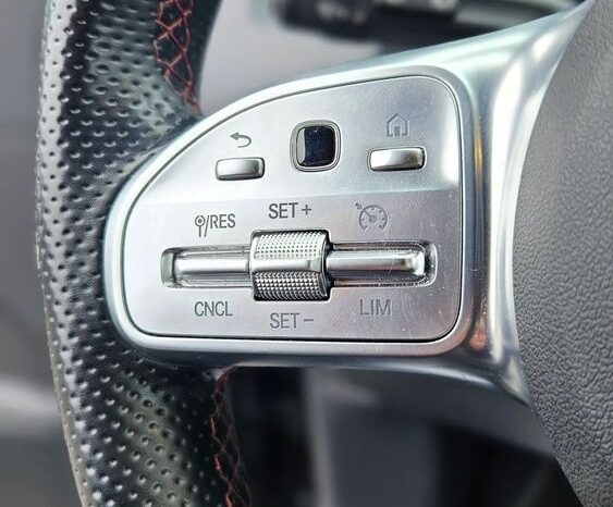 Mercedes-Benz GLA 220 d 8G-DCT full