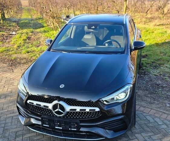 Mercedes-Benz GLA 220 d 8G-DCT full