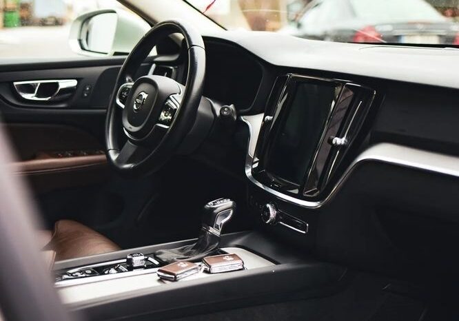 Volvo V60 D4 Geartronic Inscription full