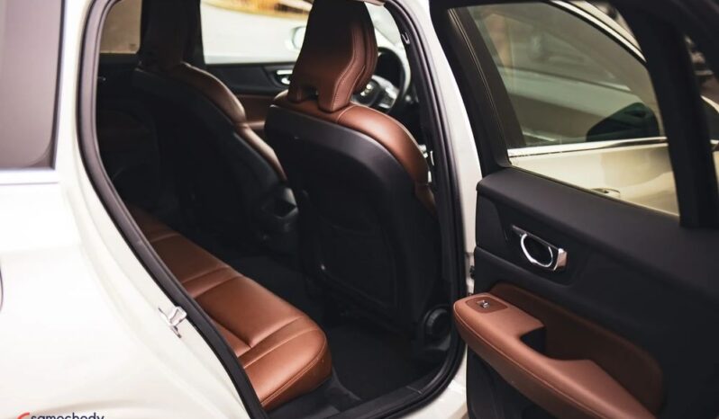 Volvo V60 D4 Geartronic Inscription full