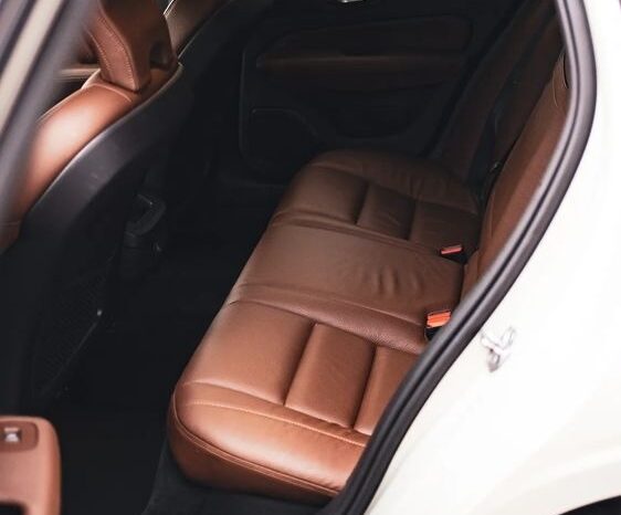 Volvo V60 D4 Geartronic Inscription full