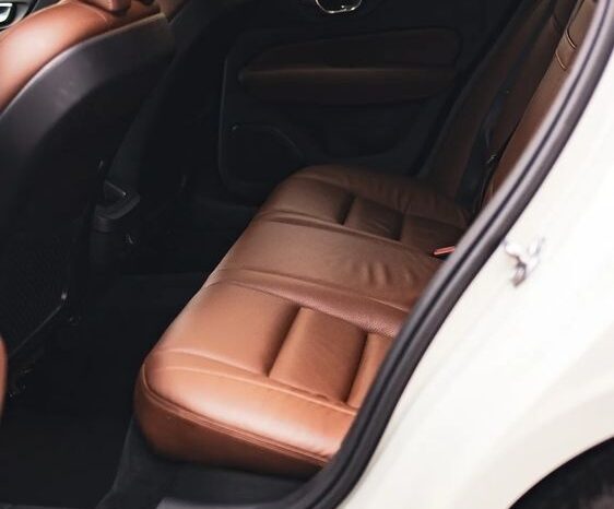 Volvo V60 D4 Geartronic Inscription full