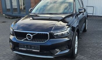 Volvo XC 40 D3 Momentum Pro full