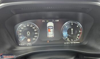 Volvo XC 40 D3 Momentum Pro full