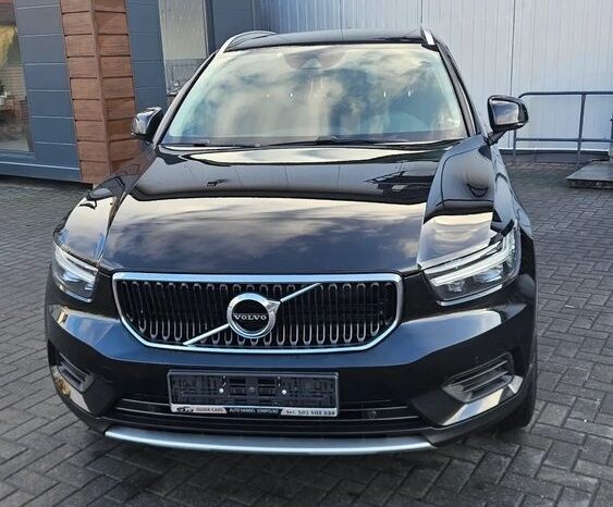 Volvo XC 40 D3 Momentum Pro full