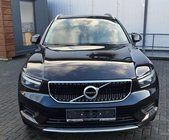 Volvo XC 40 D3 Momentum Pro full
