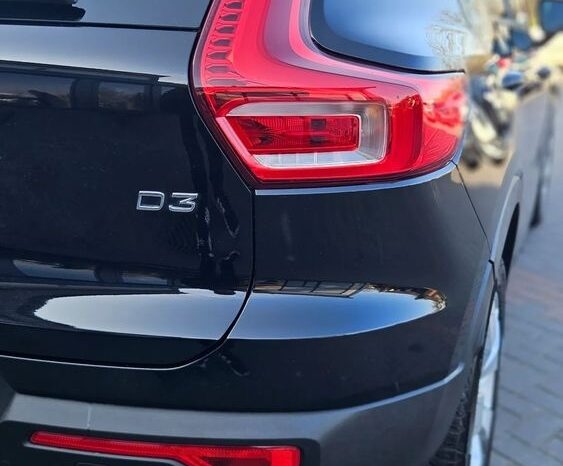 Volvo XC 40 D3 Geartronic Momentum Pro full