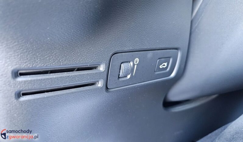 Volvo XC 40 D3 Geartronic Momentum Pro full