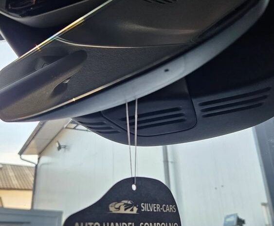 Volvo XC 40 D3 Geartronic Momentum Pro full