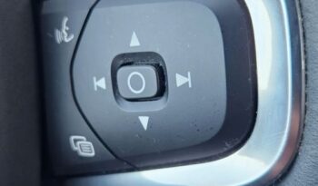 Volvo XC 40 D3 Geartronic Momentum Pro full