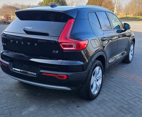 Volvo XC 40 D3 Geartronic Momentum Pro full