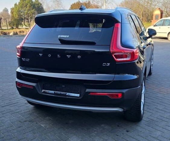 Volvo XC 40 D3 Geartronic Momentum Pro full
