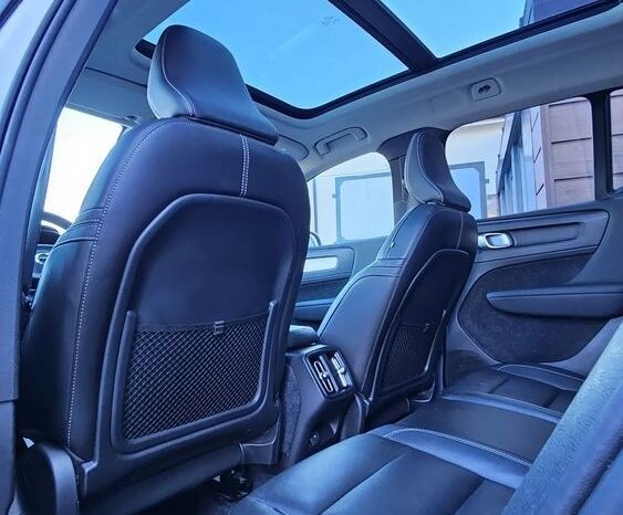 Volvo XC 40 D3 Geartronic Momentum Pro full