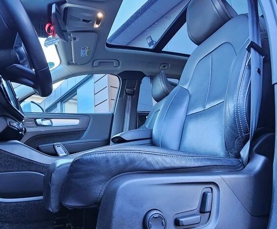 Volvo XC 40 D3 Geartronic Momentum Pro full
