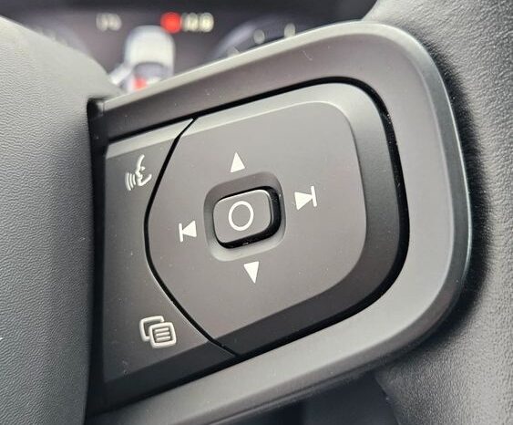 Volvo XC 40 D3 Momentum full