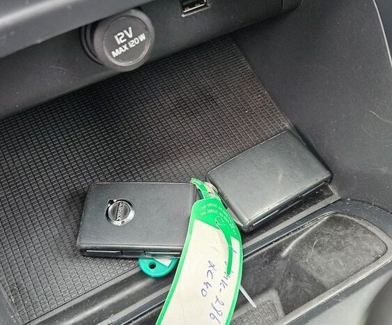 Volvo XC 40 D3 Momentum full