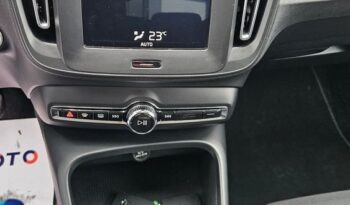 Volvo XC 40 D3 Momentum full