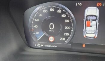 Volvo XC 40 D3 Momentum full
