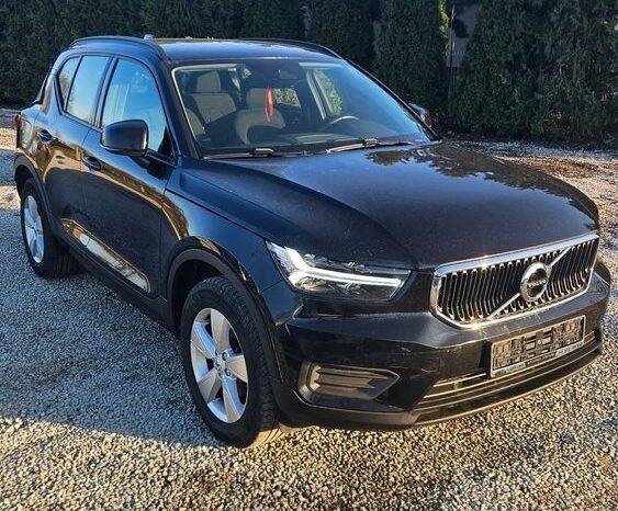Volvo XC 40 D3 Momentum full