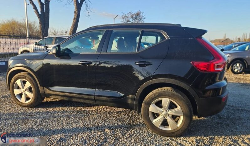 Volvo XC 40 D3 Momentum full