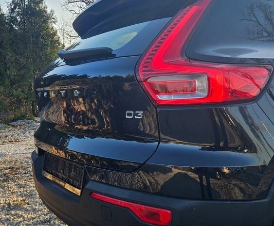 Volvo XC 40 D3 Momentum full