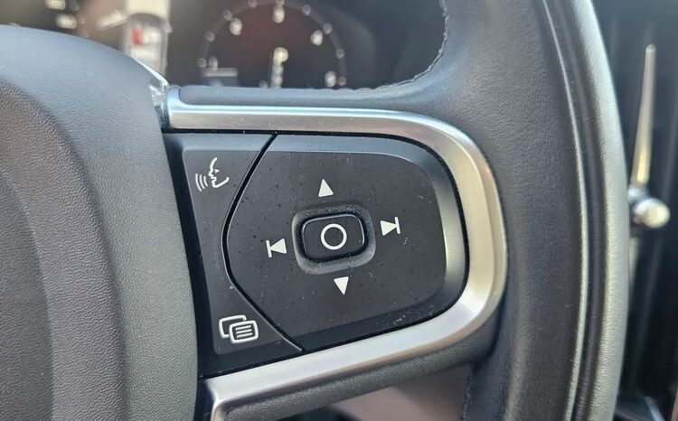 Volvo XC 60 D4 Geartronic Momentum Pro full