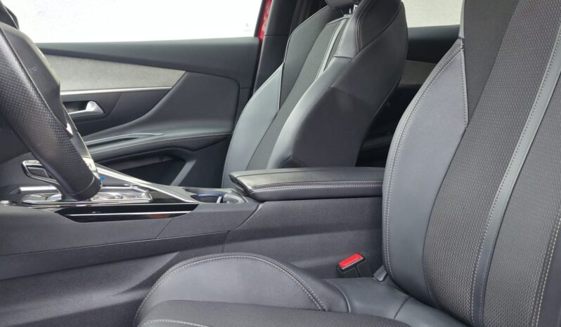SUV PEUGEOT 3008  2022 Diesel Automatyczna FWD (przód) Czerwony 5 5 Włochy Metalik full