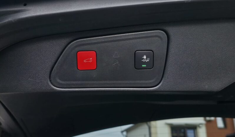 SUV PEUGEOT 3008  2022 Diesel Automatyczna FWD (przód) Czerwony 5 5 Włochy Metalik full